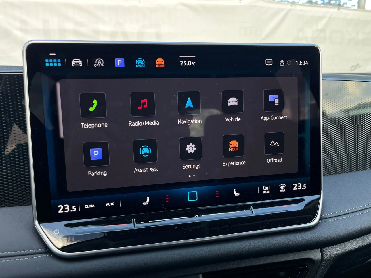 Volkswagen Tiguan SUV 2024