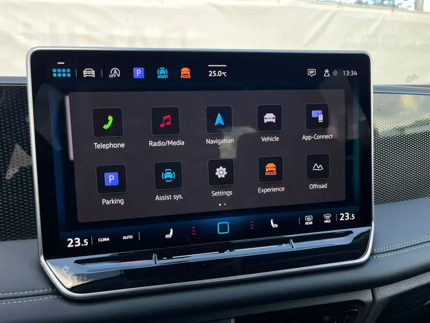 Volkswagen Tiguan SUV 2024