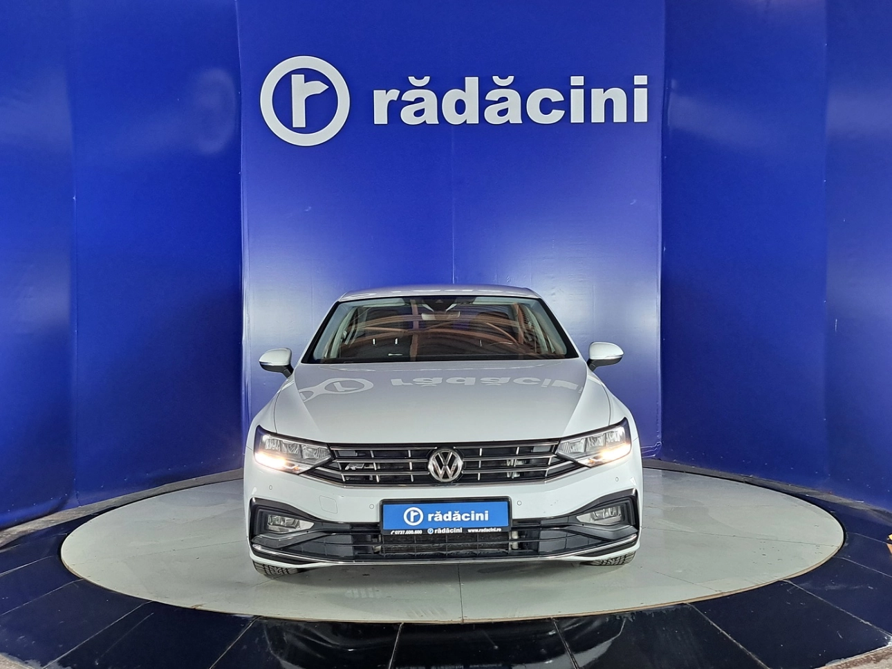 VOLKSWAGEN PASSAT Sedan 2019