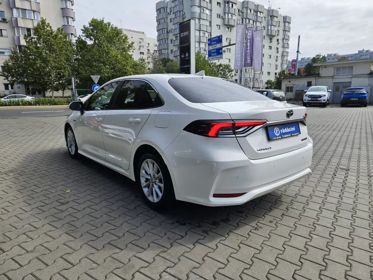 TOYOTA COROLLA SEDAN 1.8 HYBRID DYNAMIC 2021