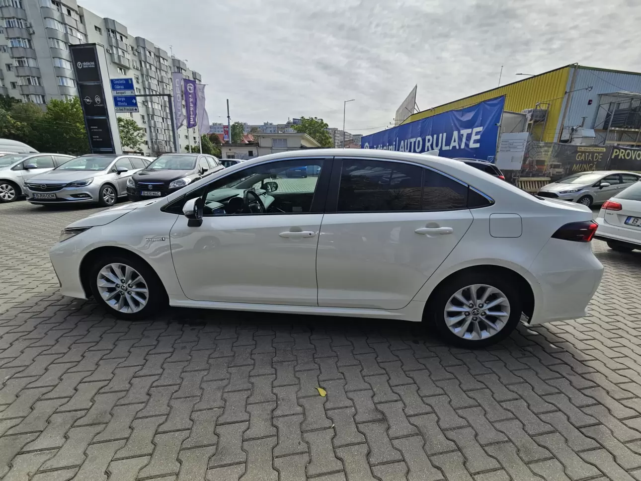 TOYOTA COROLLA SEDAN 1.8 HYBRID DYNAMIC 2021