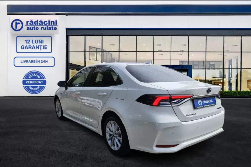 TOYOTA COROLLA SEDAN 1.8 HYBRID DYNAMIC 2021