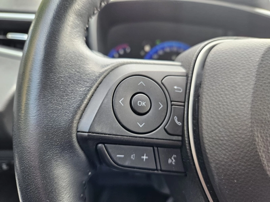 TOYOTA COROLLA SEDAN 1.8 HYBRID DYNAMIC 2021