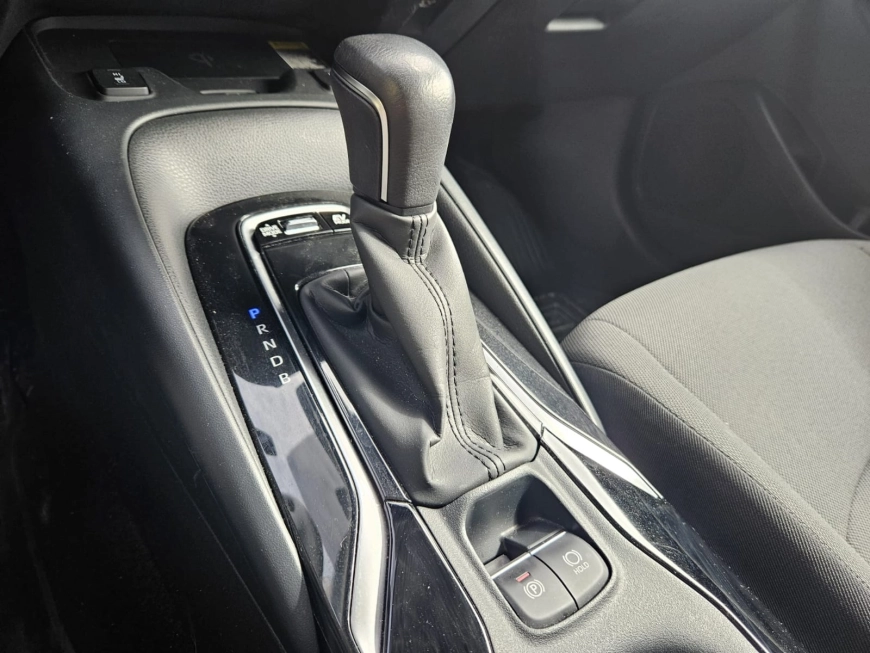 TOYOTA COROLLA SEDAN 1.8 HYBRID DYNAMIC 2021