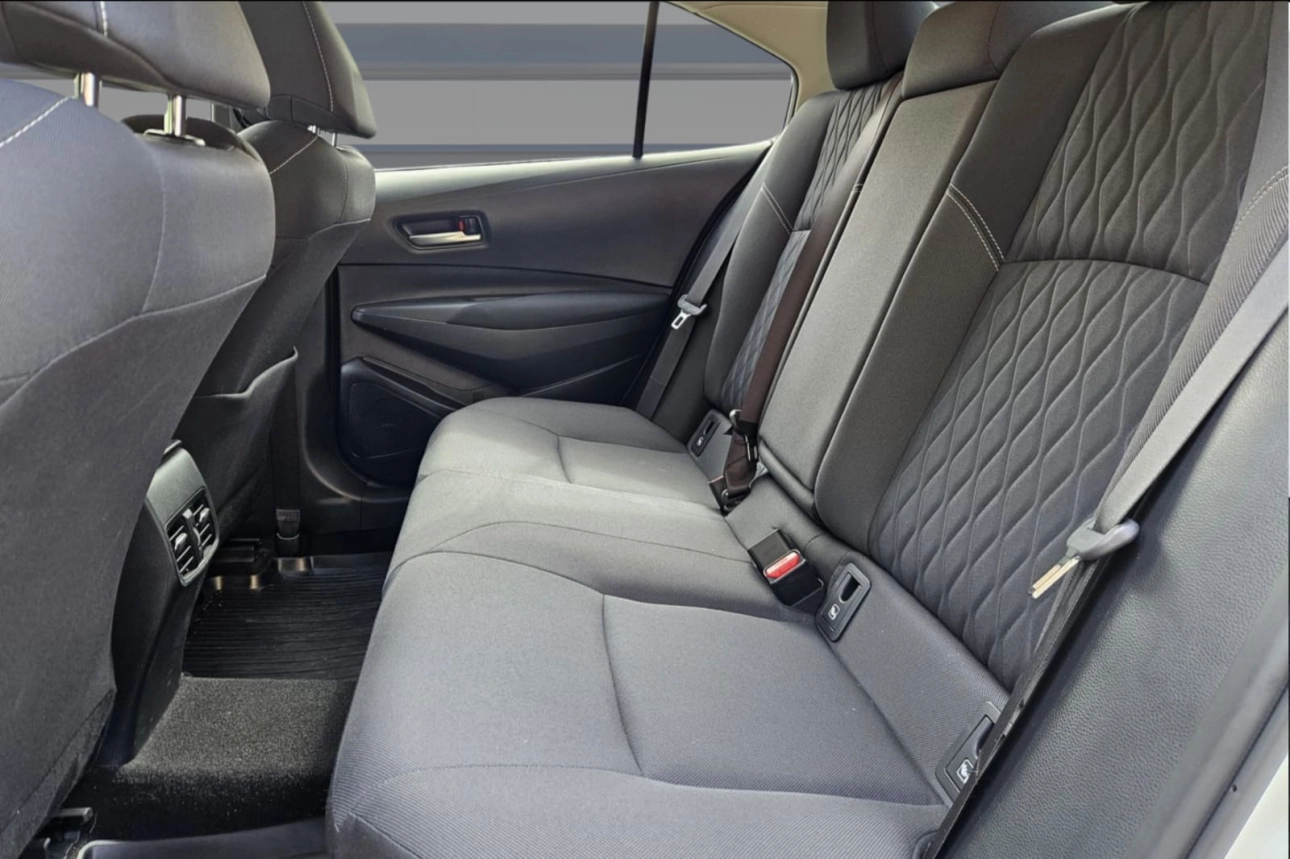 TOYOTA COROLLA SEDAN 1.8 HYBRID DYNAMIC 2021