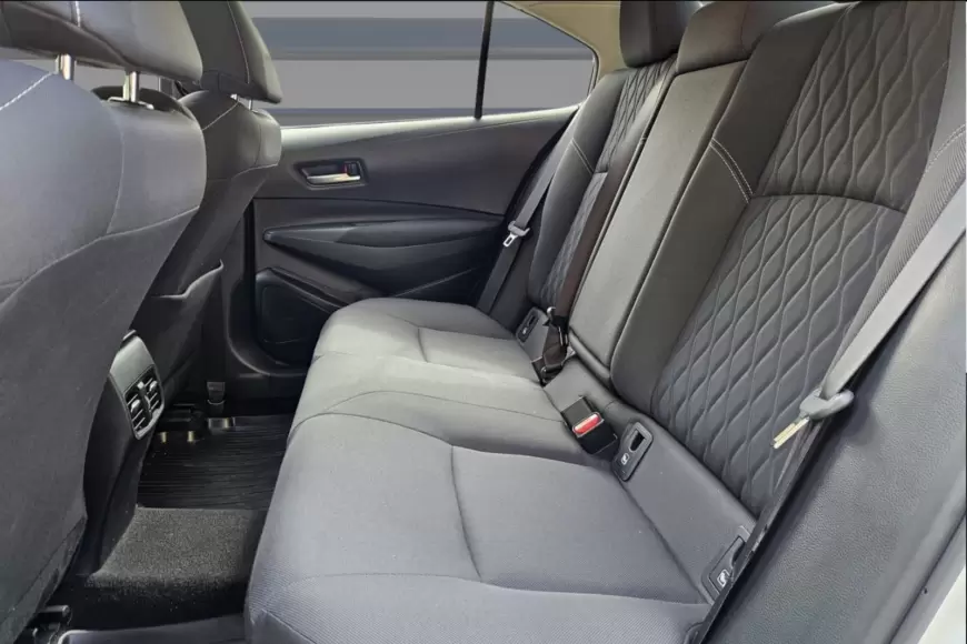 TOYOTA COROLLA SEDAN 1.8 HYBRID DYNAMIC 2021