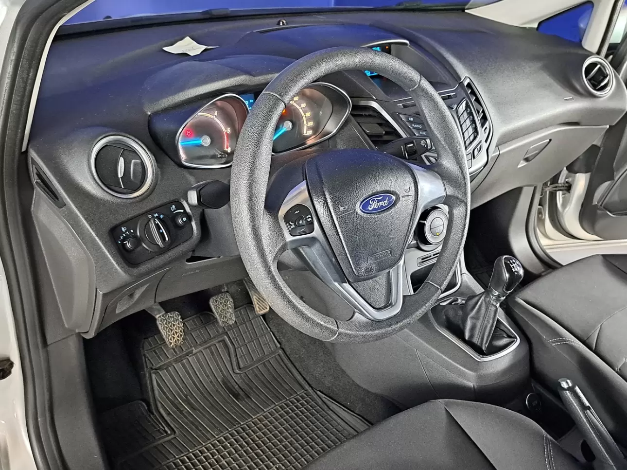 FORD FIESTA Hatchback 2013