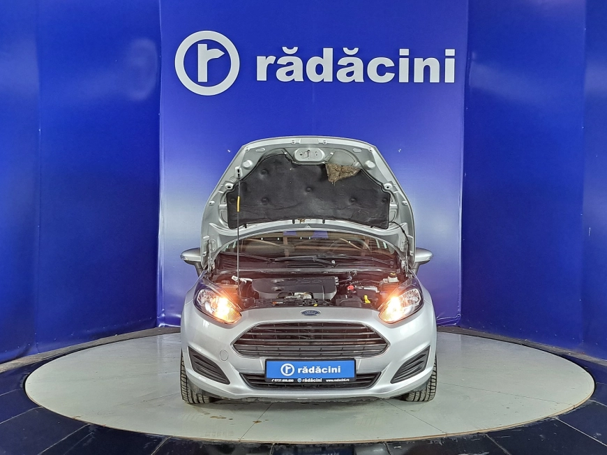 FORD FIESTA Hatchback 2013