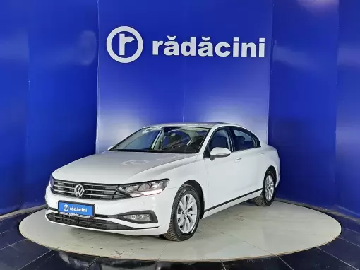 VOLKSWAGEN-PASSAT-Sedan-2020-1.6-Automata