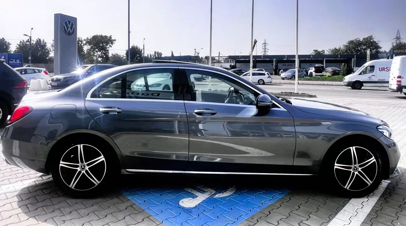 Mercedes Benz C300 Aut Hybrid Sedan 2019