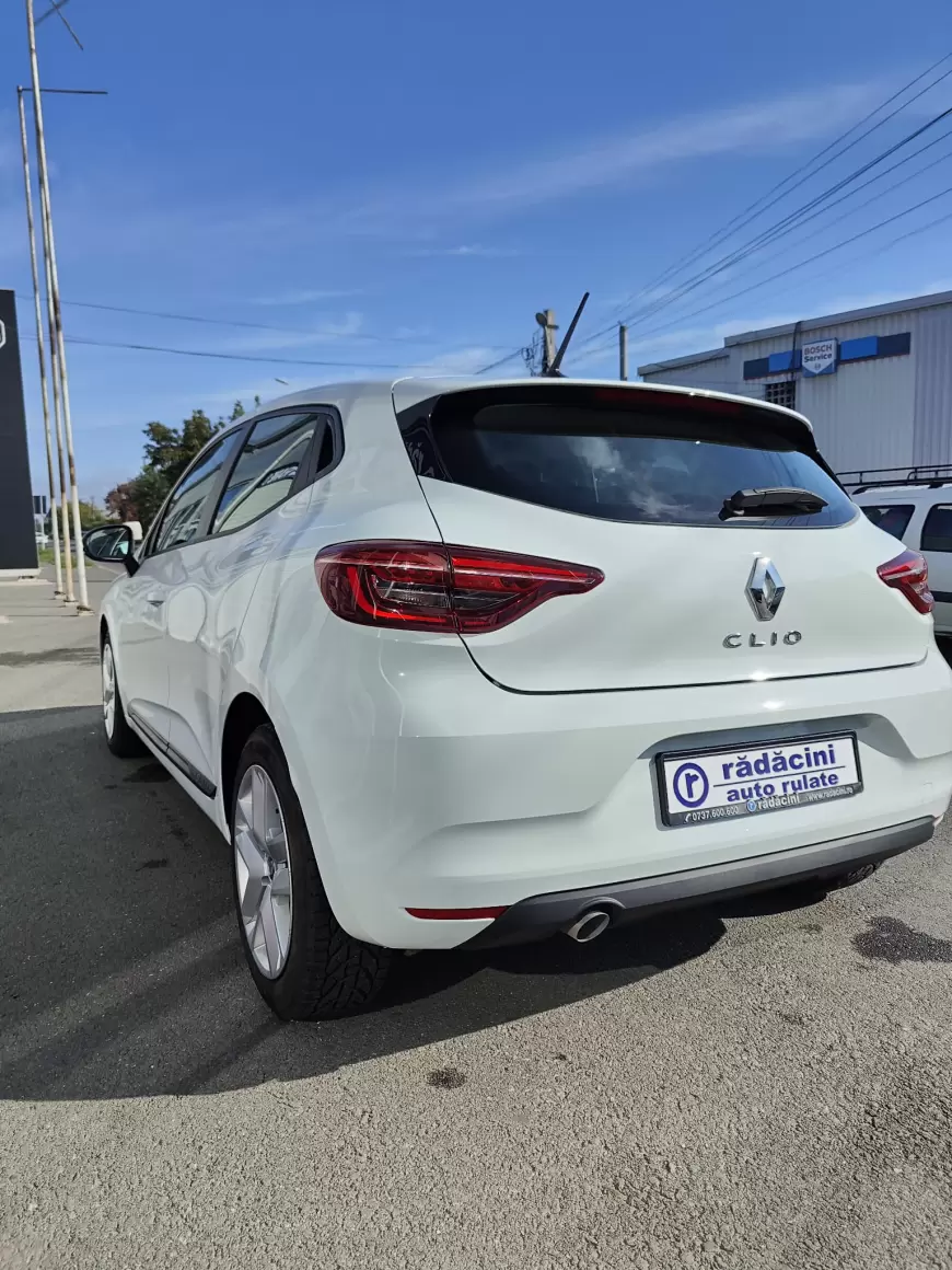 RENAULT CLIO Hatchback 2022