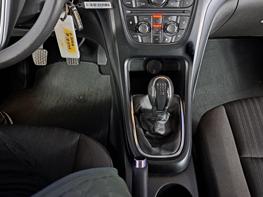 OPEL ASTRA J Hatchback 2014