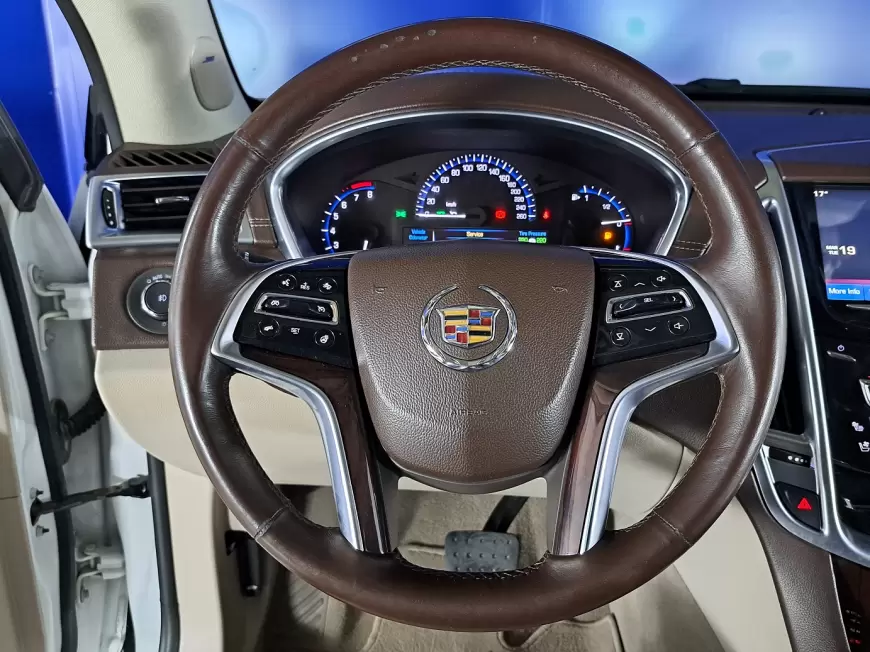 Cadillac SRX SUV 2015