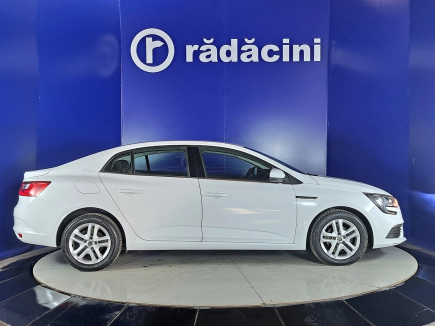 Renault MEGANE Sedan 2019