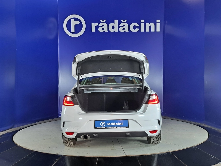 Renault MEGANE Sedan 2019