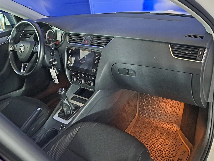 Skoda OCTAVIA Sedan 2020