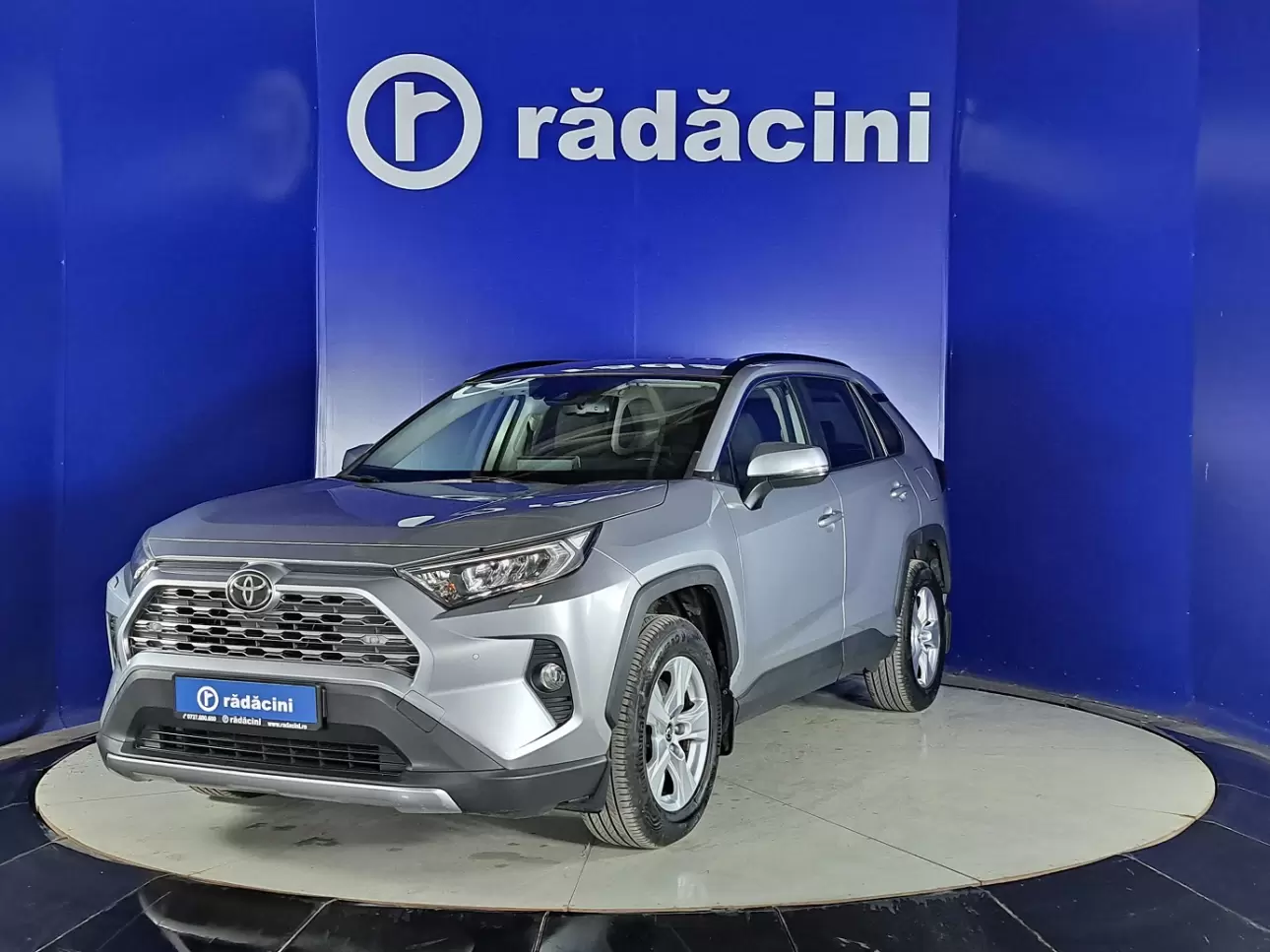 Toyota RAV4 SUV 2019