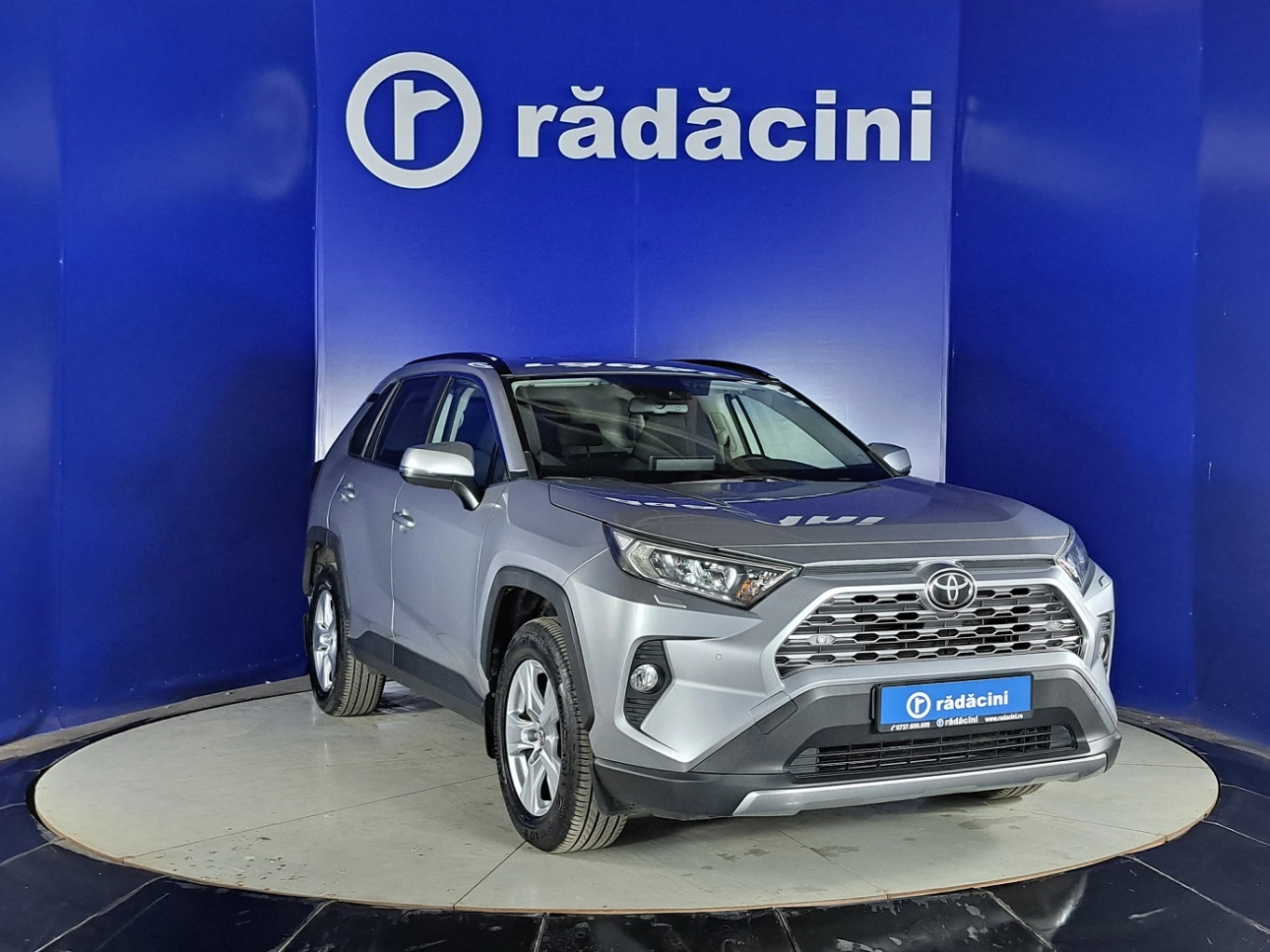 Toyota RAV4 SUV 2019