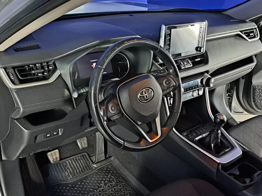 Toyota RAV4 SUV 2019