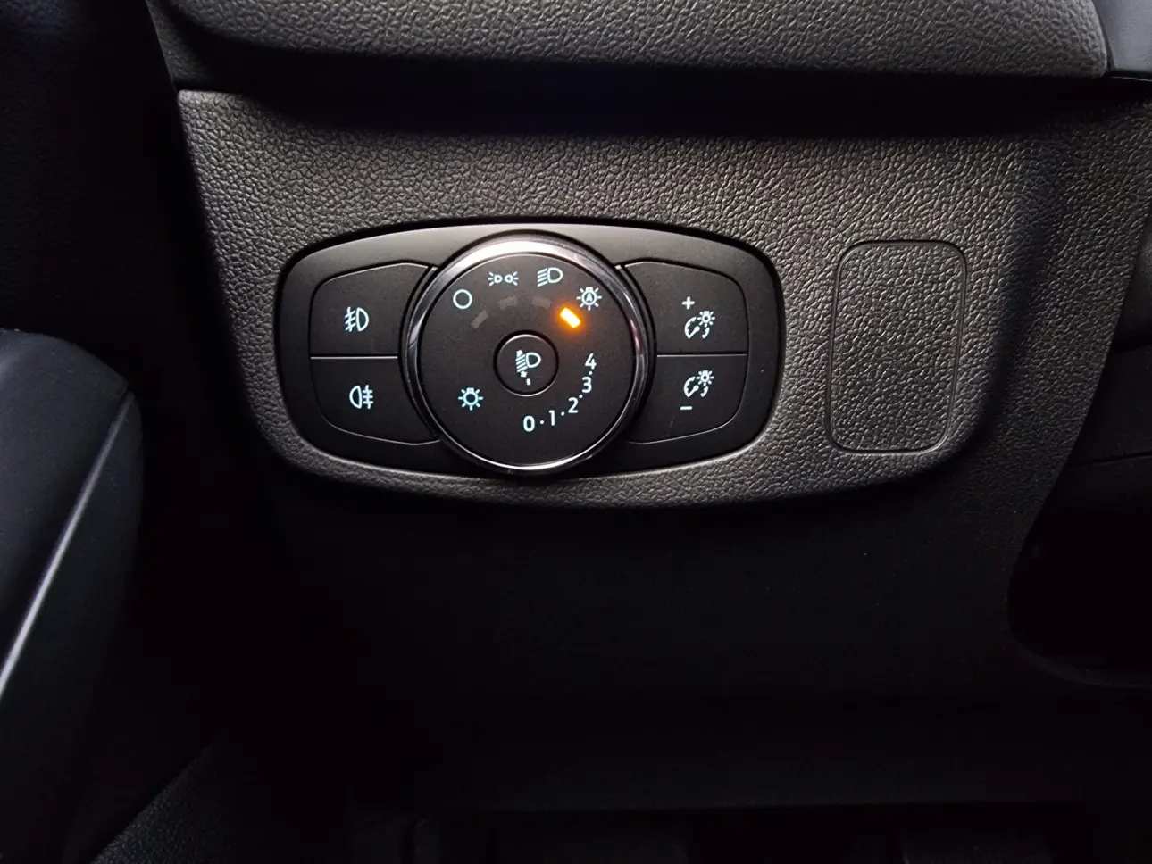 FORD FOCUS HATCHBACK 1.0 EcoBoost
