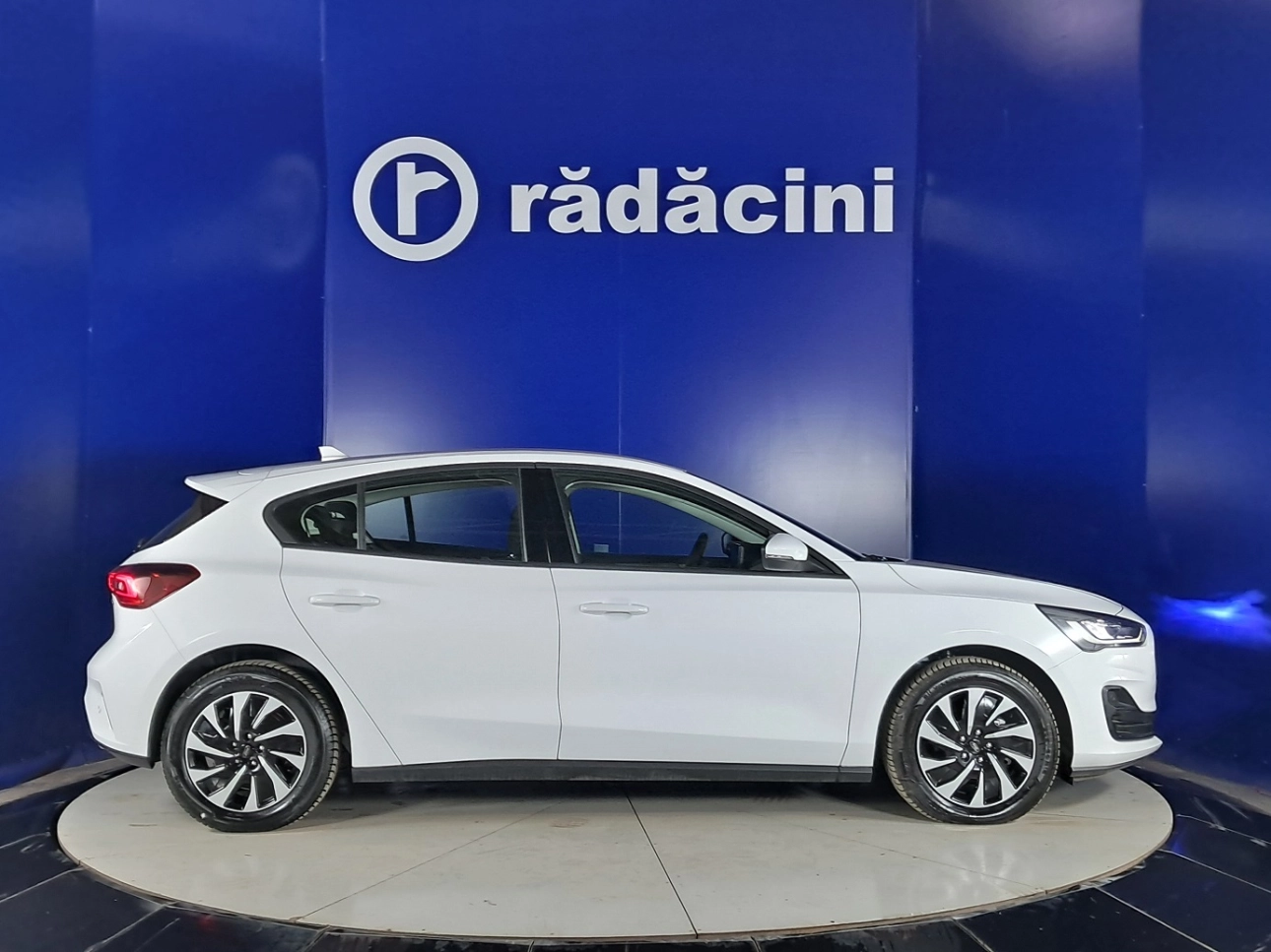 FORD FOCUS HATCHBACK 1.0 EcoBoost