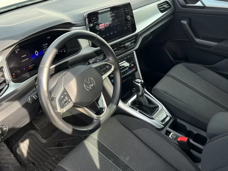 Volkswagen T-ROC Compact SUV 2023