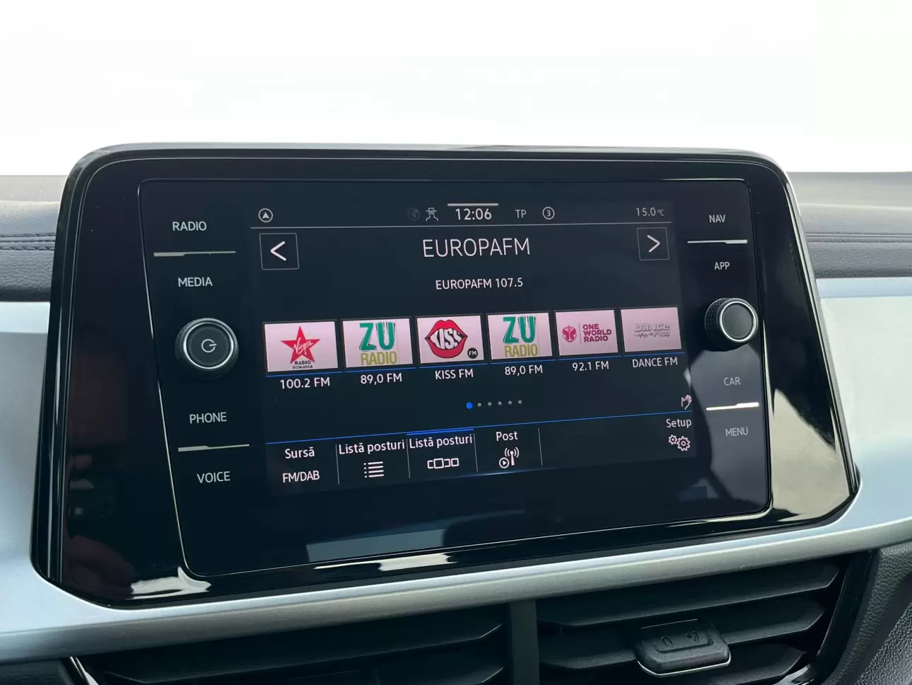 Volkswagen T-ROC Compact SUV 2023