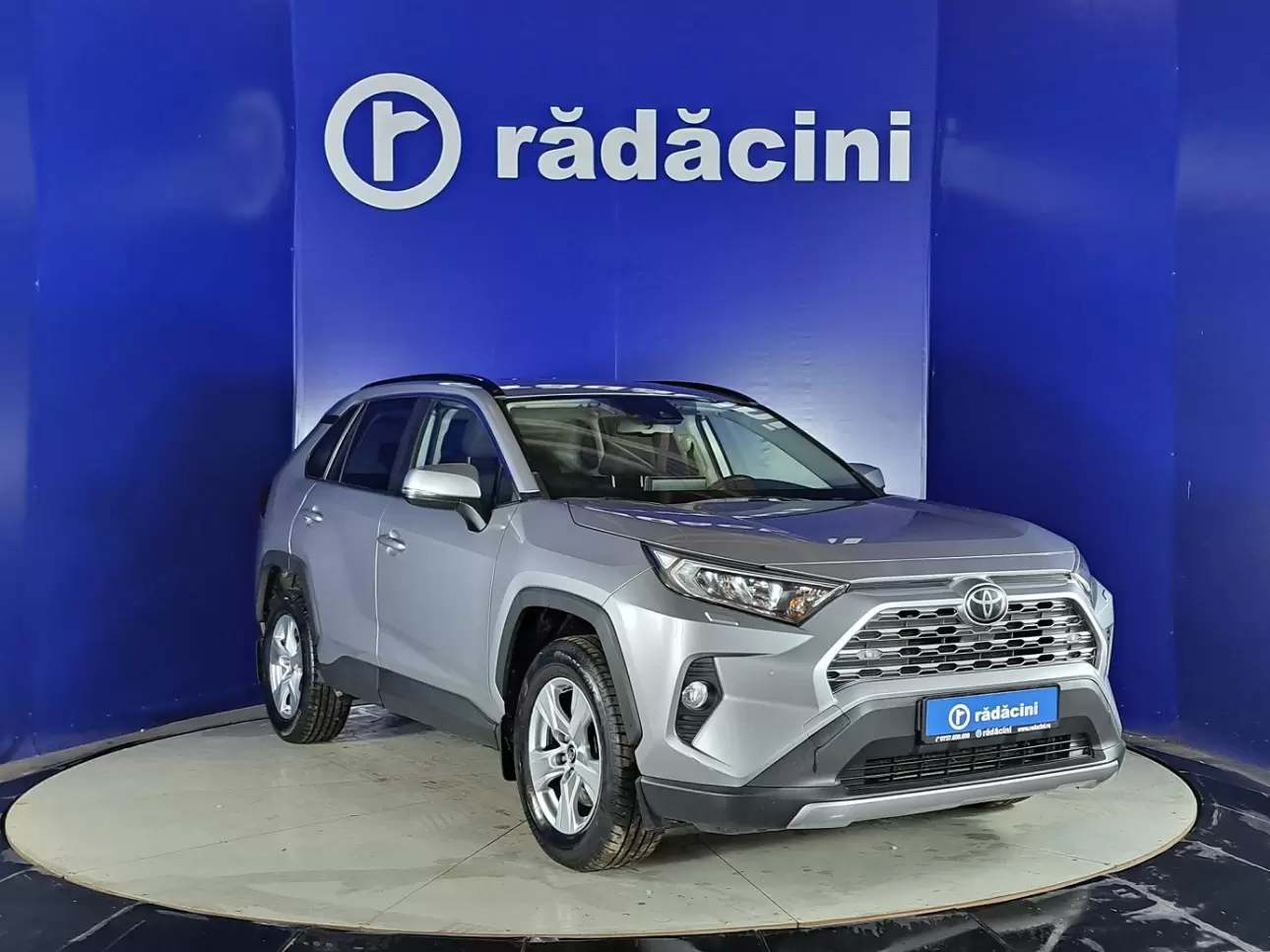 Toyota RAV4 SUV 2019