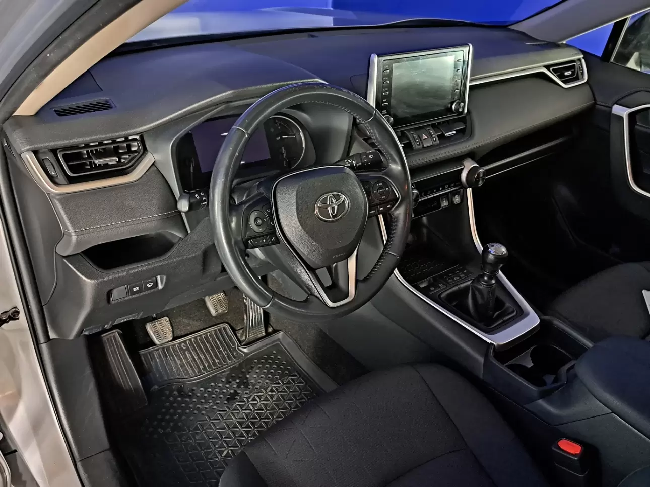 Toyota RAV4 SUV 2019