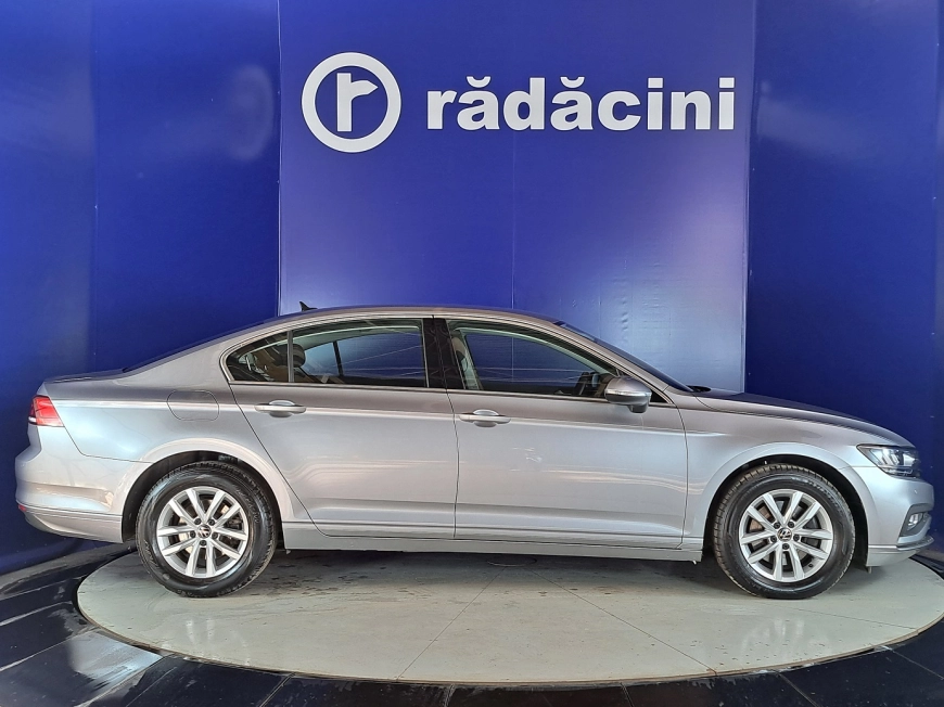 Volkswagen PASSAT Sedan 2021