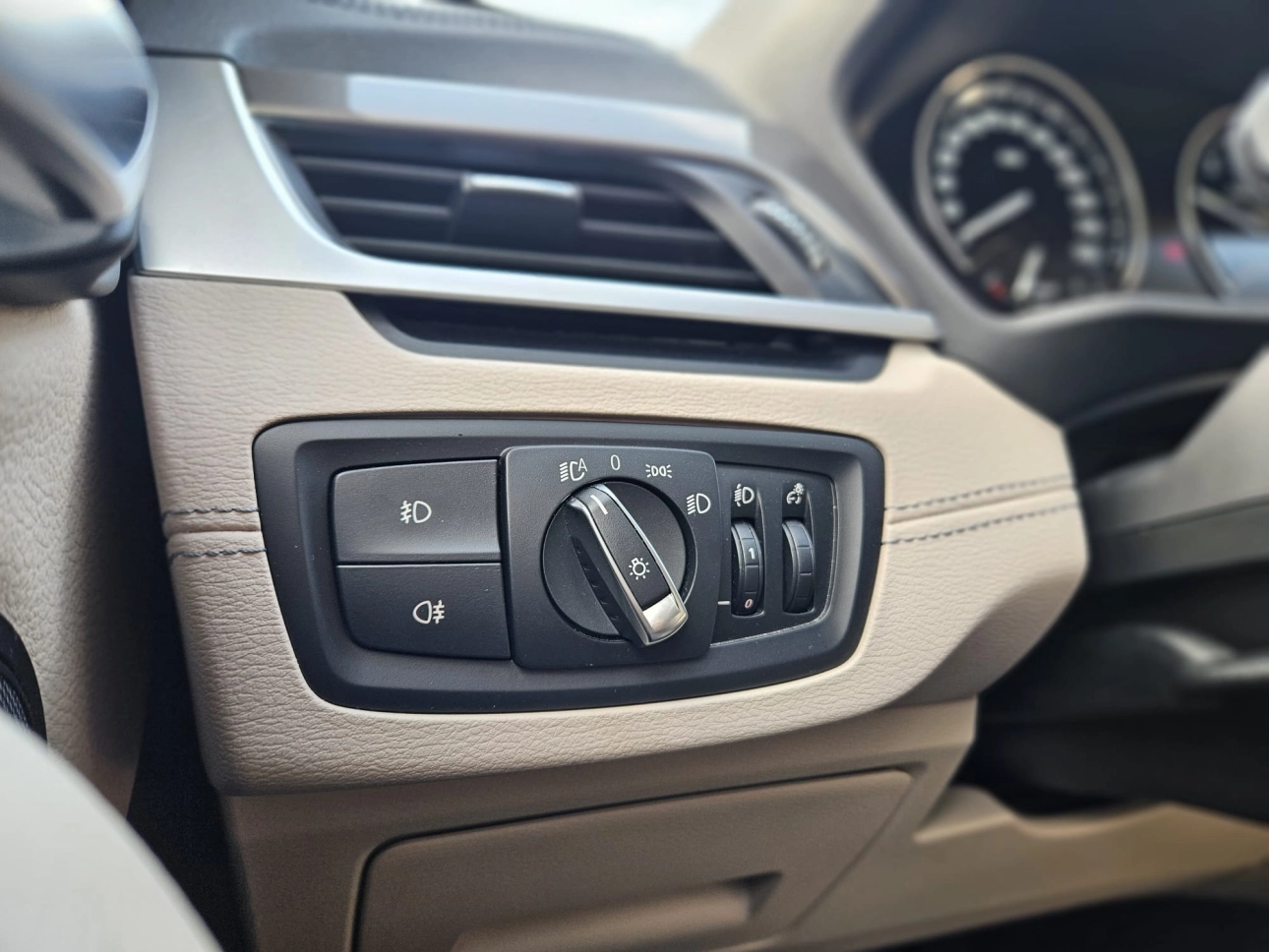 BMW X1 2.0 sDrive20d 190CP AT xLine 2020