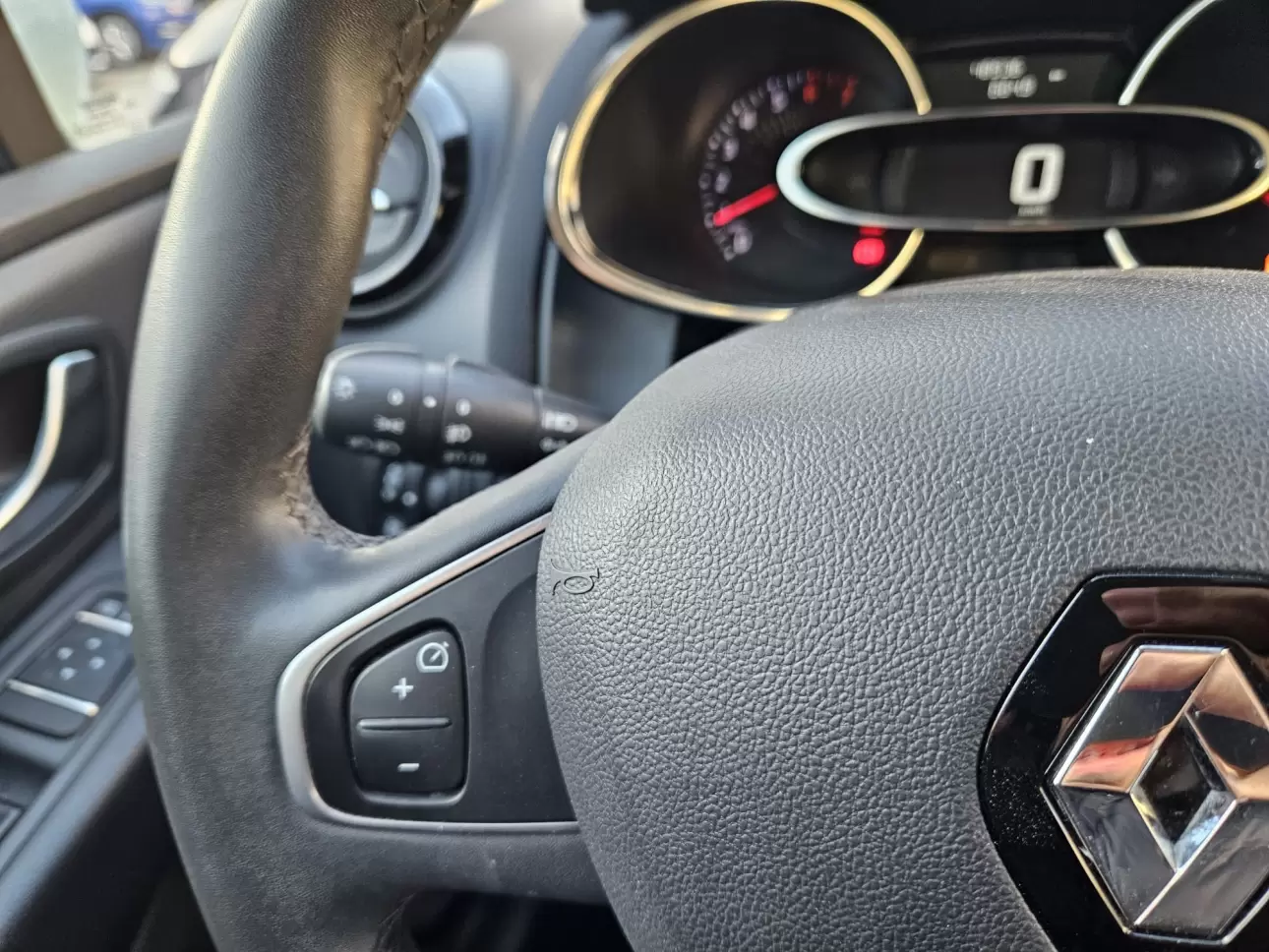 RENAULT CLIO 0.9TCe 90CP MT5 ZEN 2020