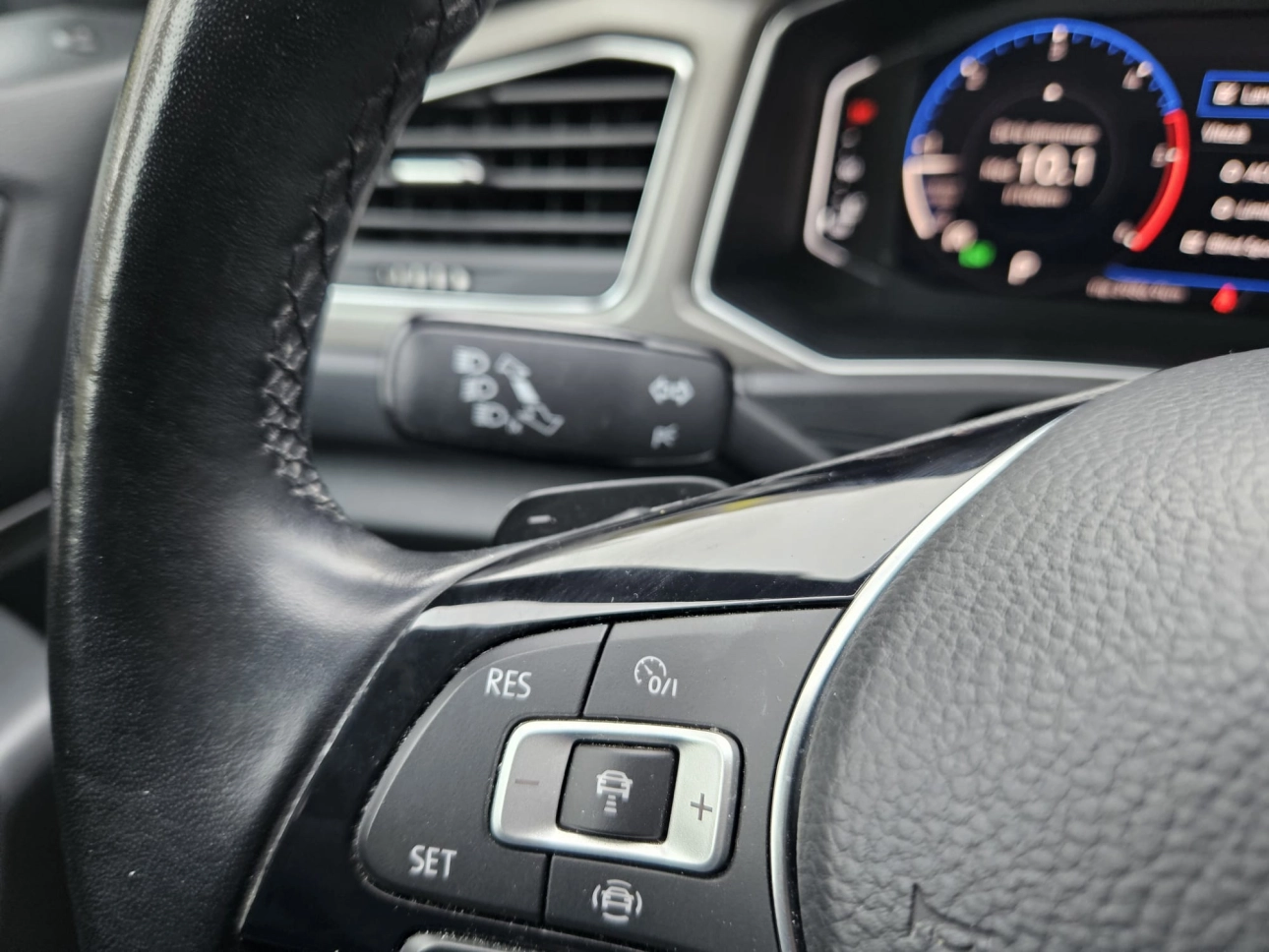 VOLKSWAGEN T-ROC 2.0TDI 150CP DSG DESIGN 2020