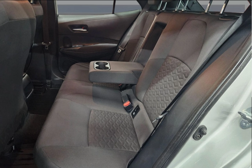 TOYOTA COROLLA HB 1.8 HYBRID DYNAMIC HSD E-CVT 2021