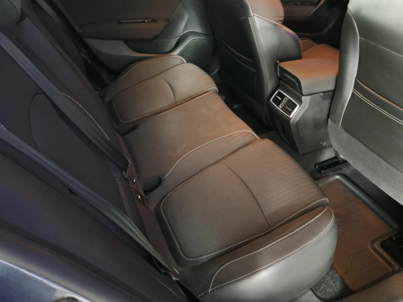 Renault MEGANE Sedan 2017