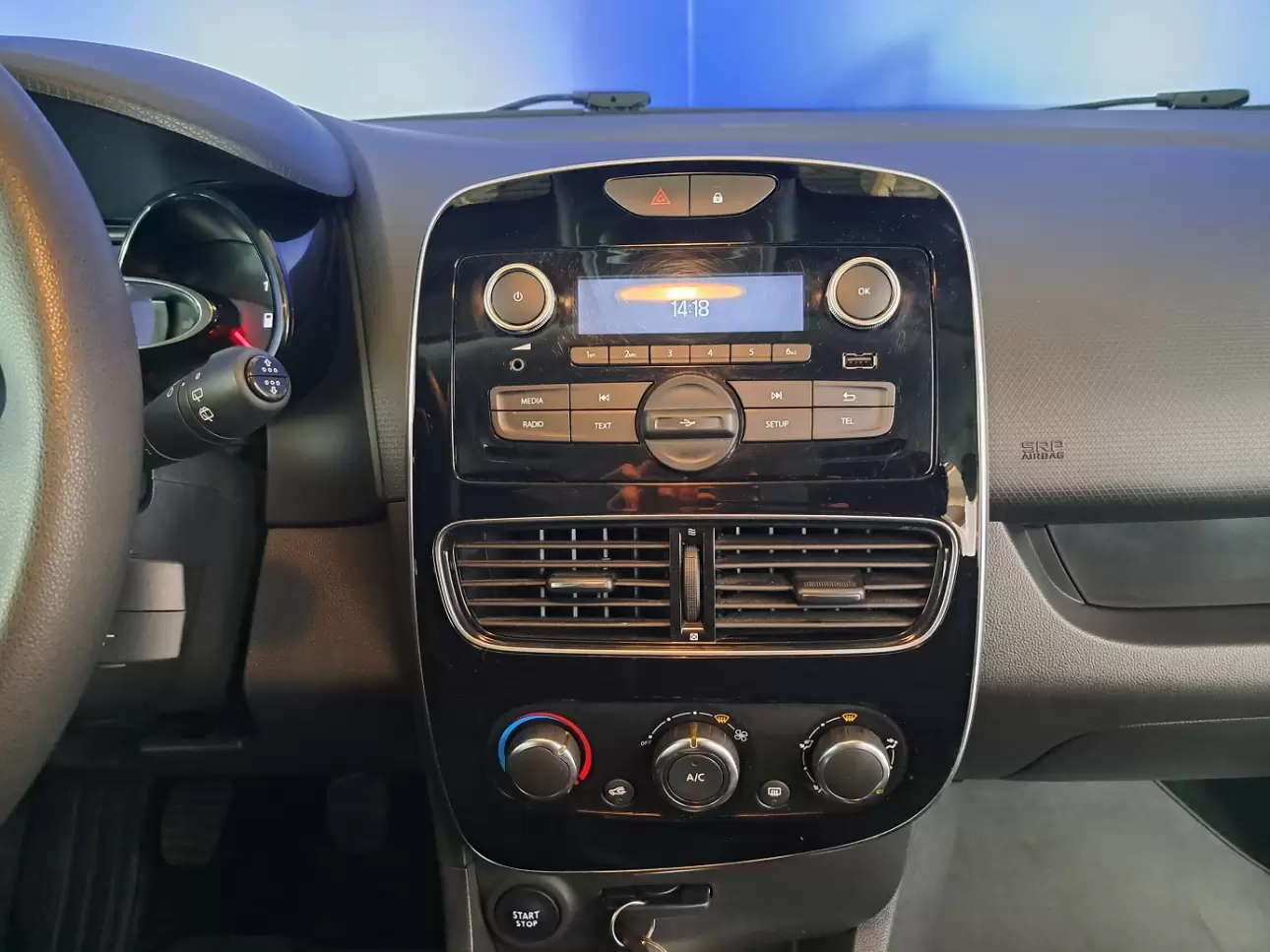 Renault CLIO Hatchback 2019
