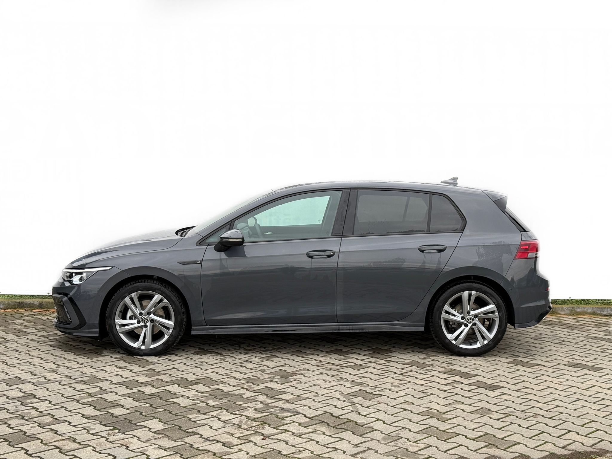 VOLKSWAGEN Golf 2024 — imagine 4