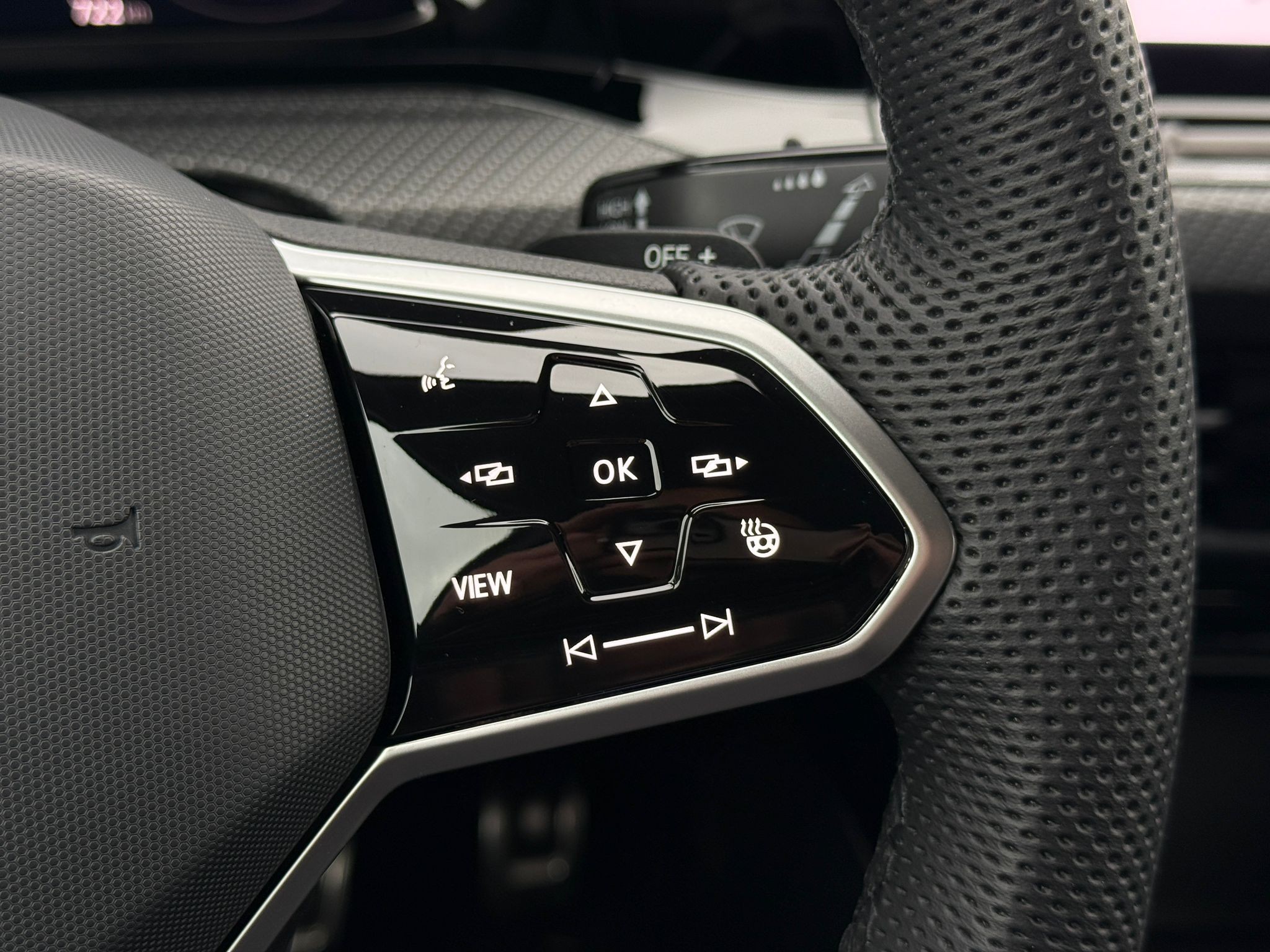 VOLKSWAGEN Golf 2024 — imagine 14