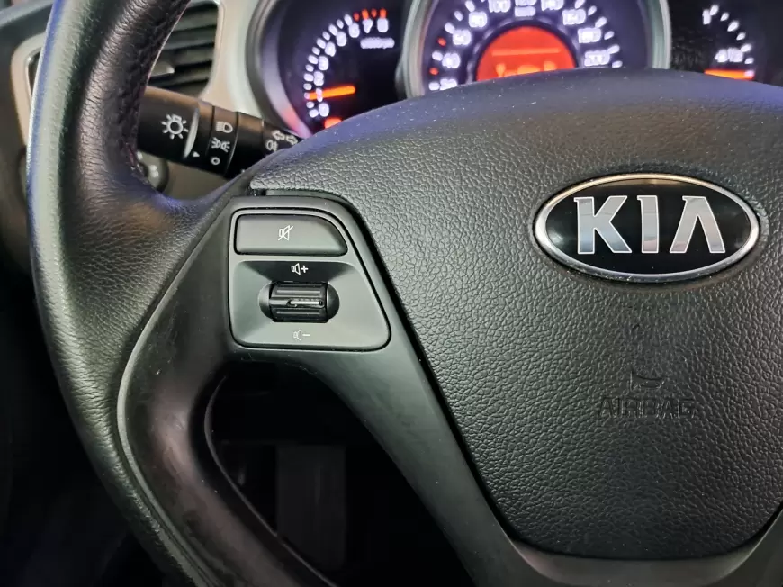 Kia CEED Hatchback 2014