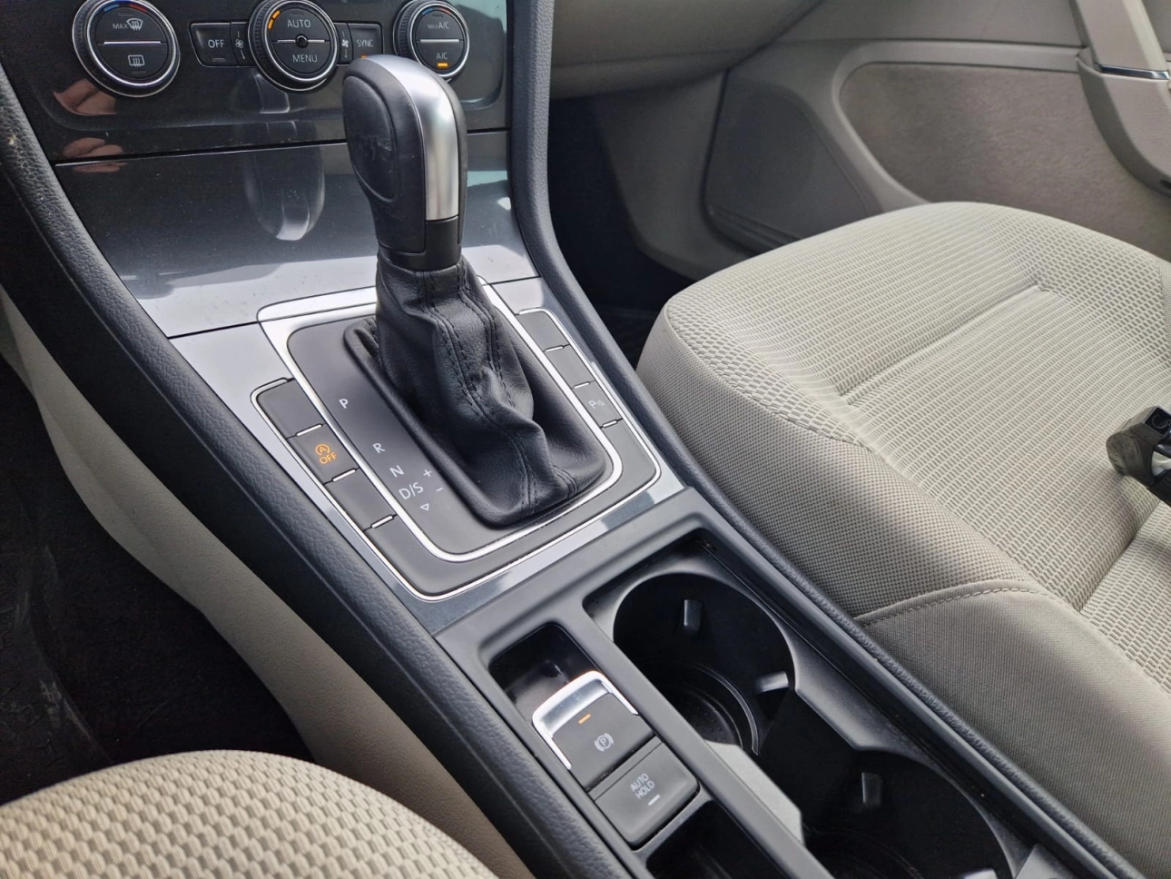 VW GOLF VII VARIANT 2.0 TDI 150CP DSG COMFORTLINE 2020