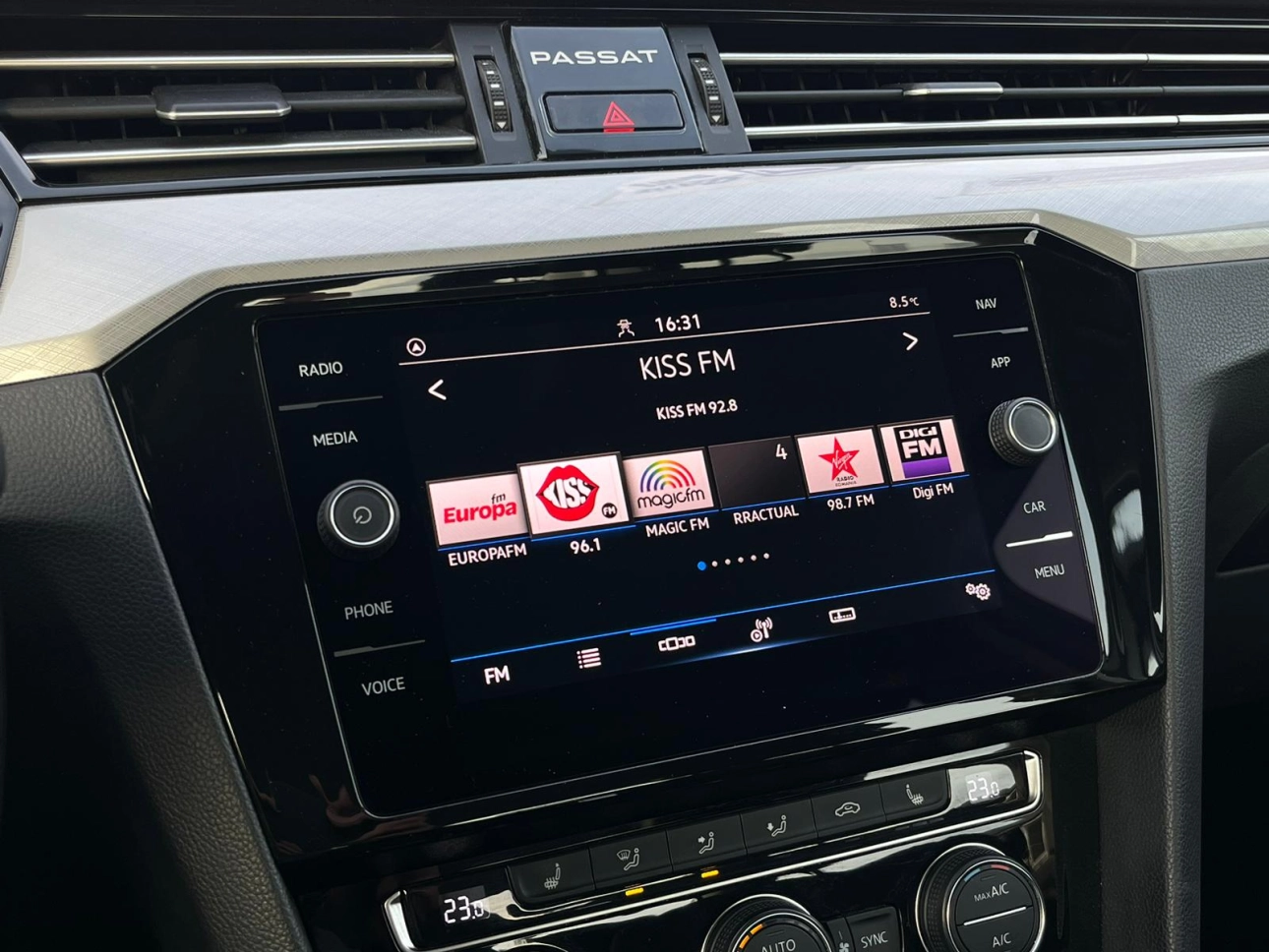 Volkswagen PASSAT Sedan 2019