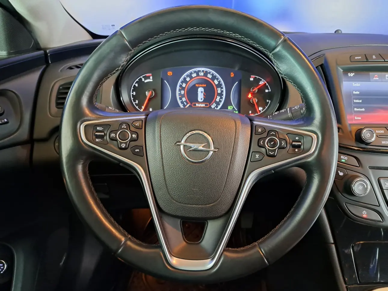 OPEL INSIGNIA