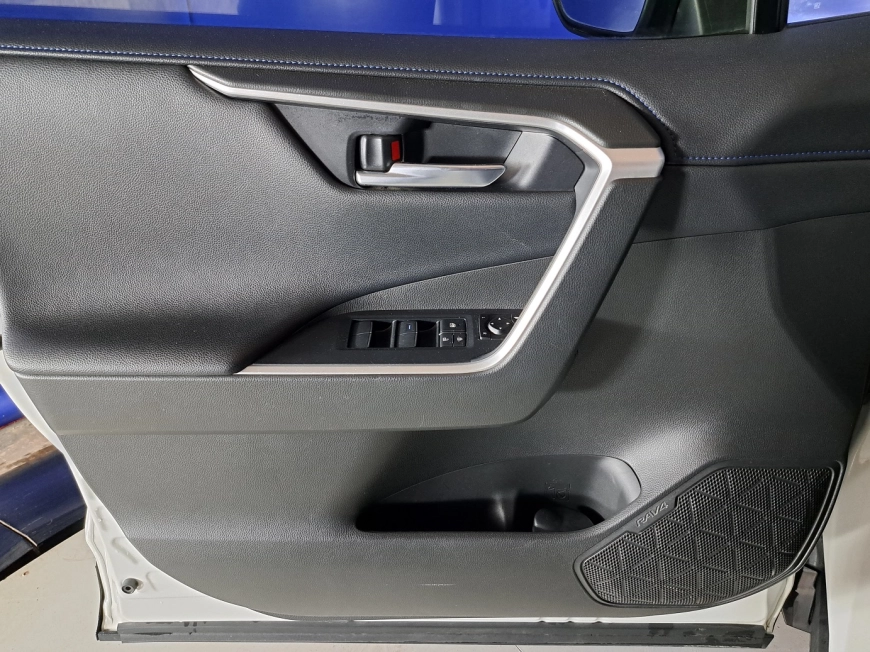 Toyota RAV4 SUV 2020