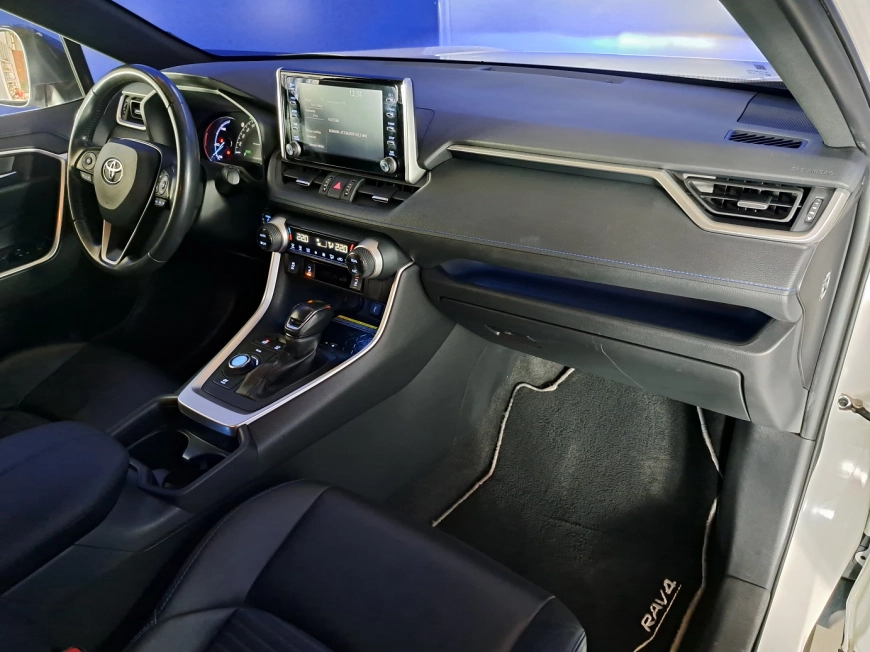 Toyota RAV4 SUV 2020