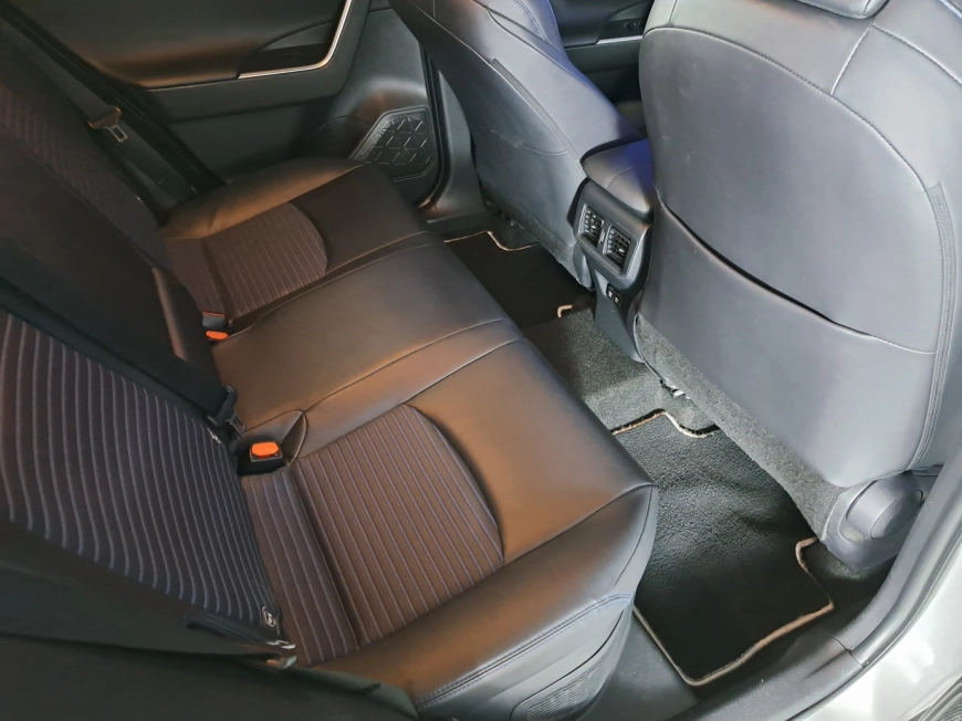 Toyota RAV4 SUV 2020