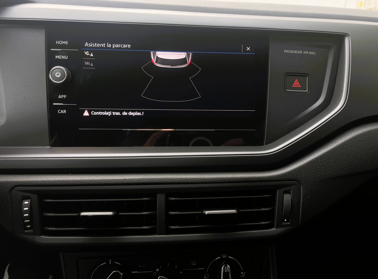 Volkswagen Polo 1.0 MPI Base Hatchback 2024