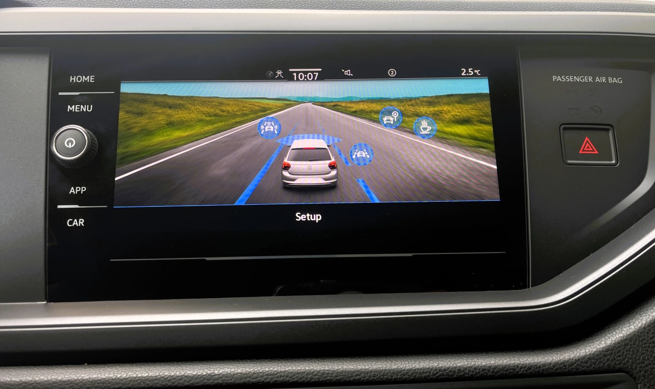 Volkswagen Polo 1.0 MPI Base Hatchback 2024