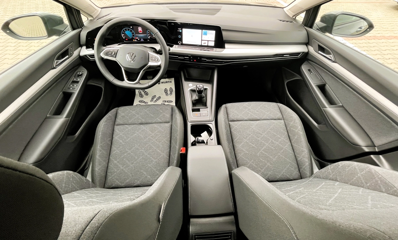 Volkswagen Golf Hatchback 2024