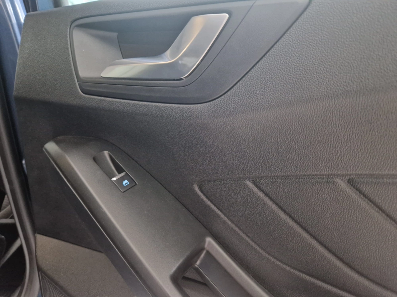 FORD FOCUS HB 1.0 ECOBOOST MHEV 125CP TITANIUM DESIGN AT7 2023