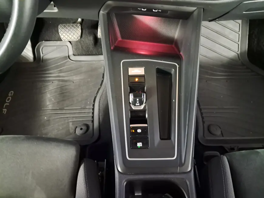 VOLKSWAGEN GOLF VIII 2.0 TDI 150CP DSG STYLE 2020